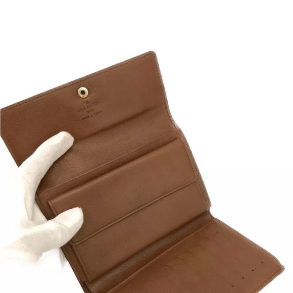 Louis Vuitton Monogram Trifold Wallet - Picture 5 of 7